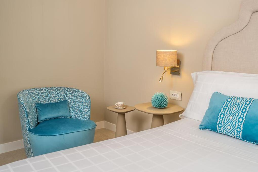 Hotel Capri Sorrento Bagian luar foto